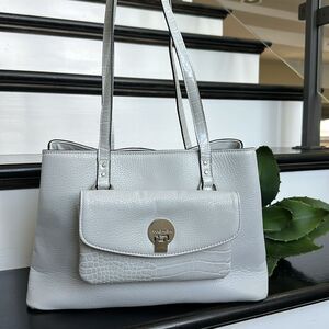 Anne Klein 2-in-1 Shoulder Tote Removable  Clutch Like New Versatile Bag